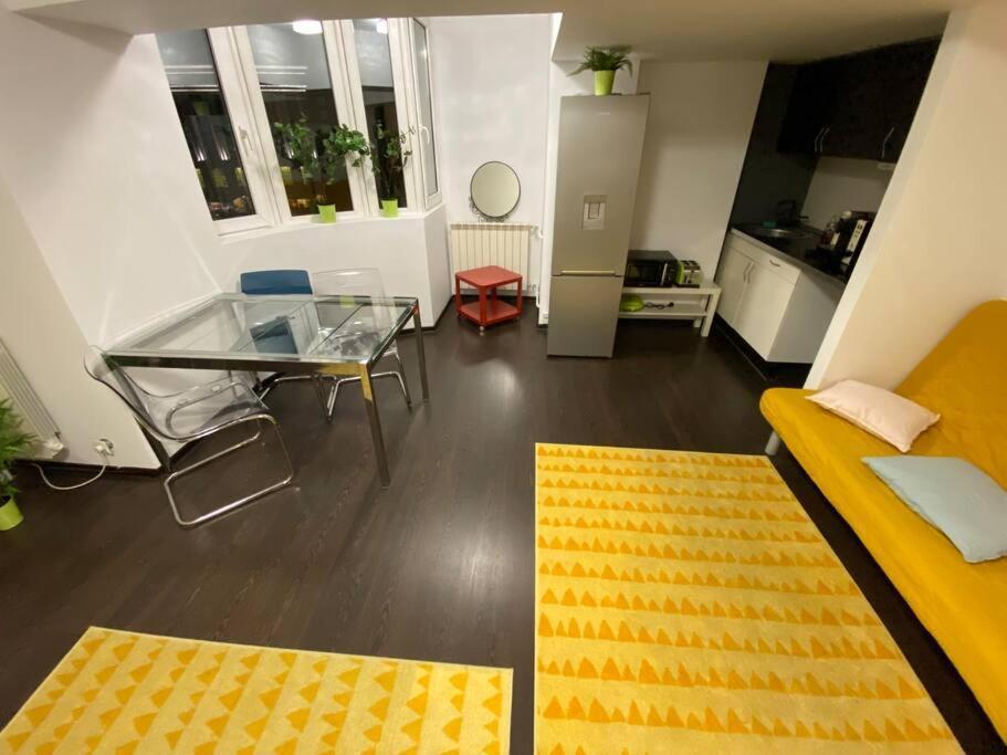 Green Apartment 43 Bucureşti Ngoại thất bức ảnh